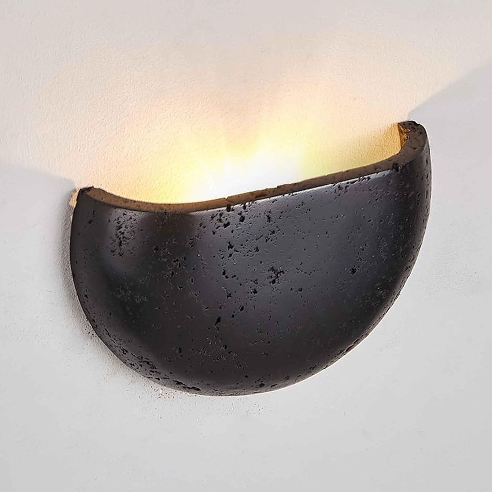 Lustres LED dorés de luxe pour illuminer vos moments partagés en famille dans la maison