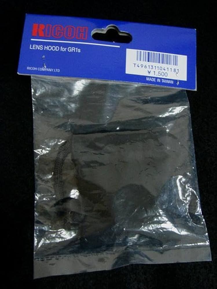 【ジャンク品】RICOH GR1Sレンズフード・フィルム付き！ ジャンク品】RICOH GR1Sレンズフード・フィルム付き！