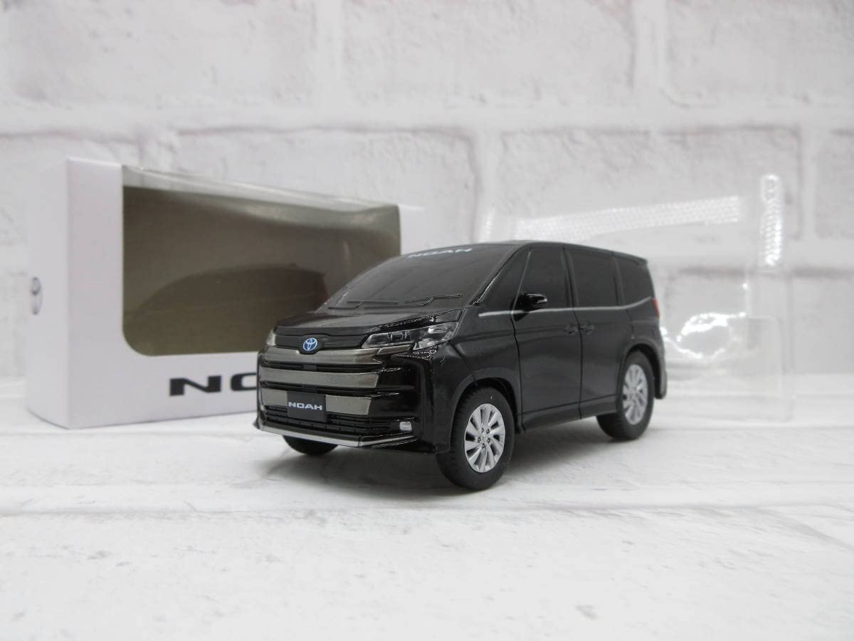 Amazon.co.jp: ミニカー ミニカー 新型ノア NOAH アティチュード