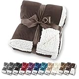 Unsere flauschige hautsympathische Lammfelldecke ist Ihr perfekter Begleiter für gemütliche Abende auf dem Sofa, der Terrasse oder unterwegs