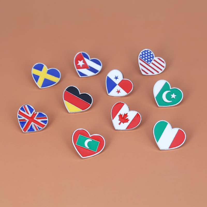 Image of Heart-shaped Panama National Flag Enamel Pin and the Panamanian Badge Brooch For Backpack and Coat