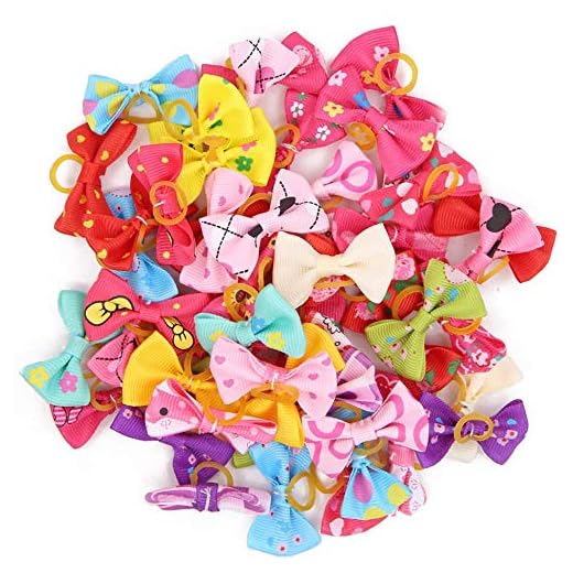 50 lazos de pelo de perro surtidos con bandas de goma elásticas, lindos patrones accesorios de aseo para perros pequeños, gatos y cachorros