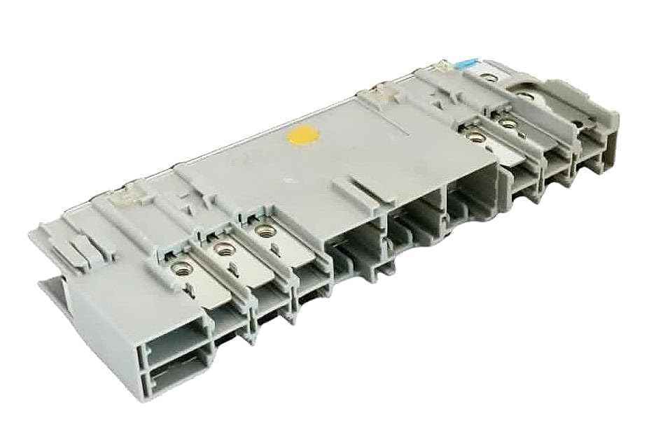 1 pcs New Fusible Link Block Assembly for Toyota GS300 GS350 GS430 IS250 IS350C 82620-30170 8262030170