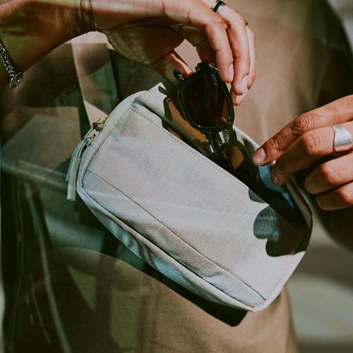 Image of Incase Crosstown Sling - Compact, Durable and Lightweight, Crossbody & Hip Carry, Faux Fur Device Pocket, Easy Access Pockets
