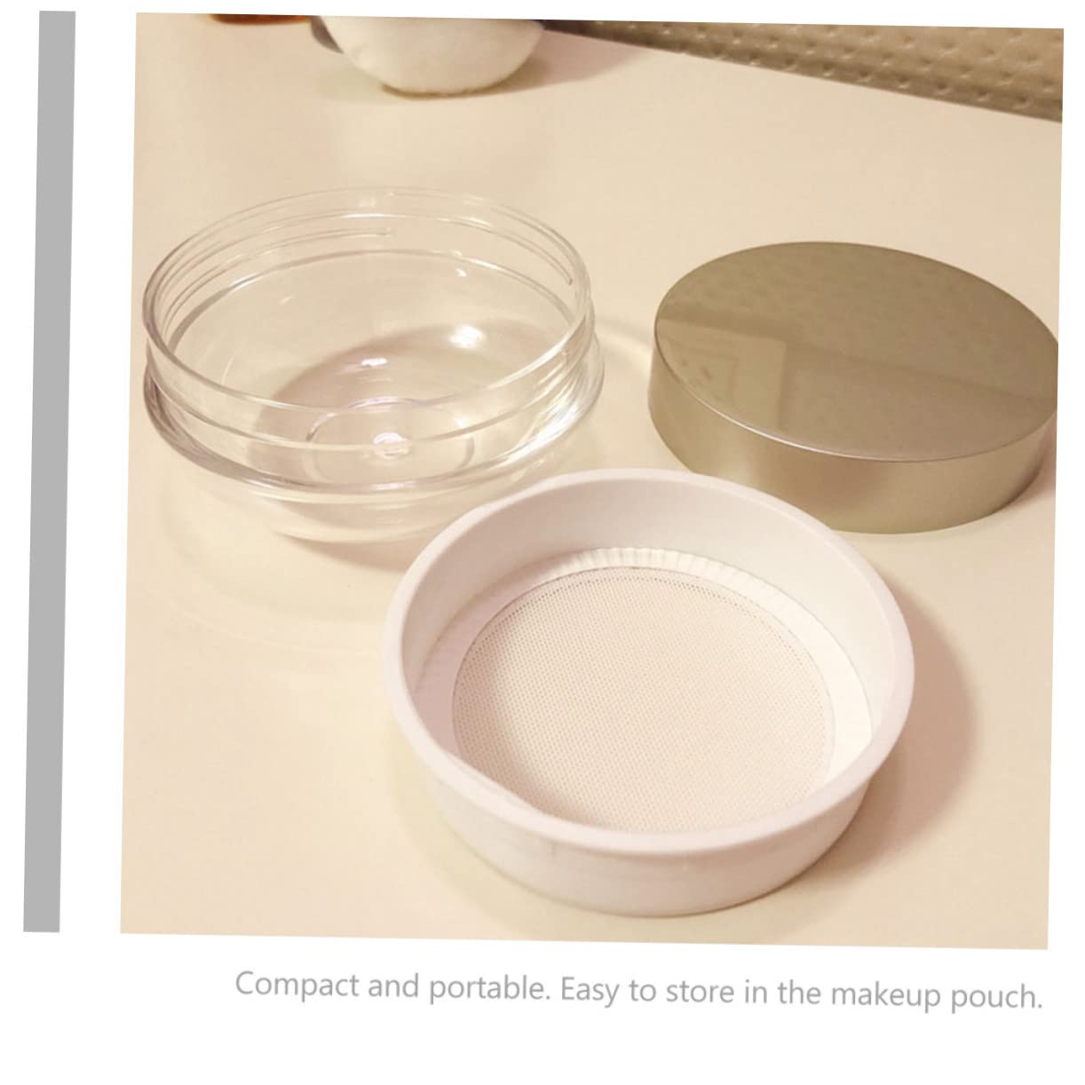 Vaguelly 1Pc Portable Loose Powder Box with Puff Compact Makeup Powder Case for Travel for Home and Salon Use Convenient Storage Color