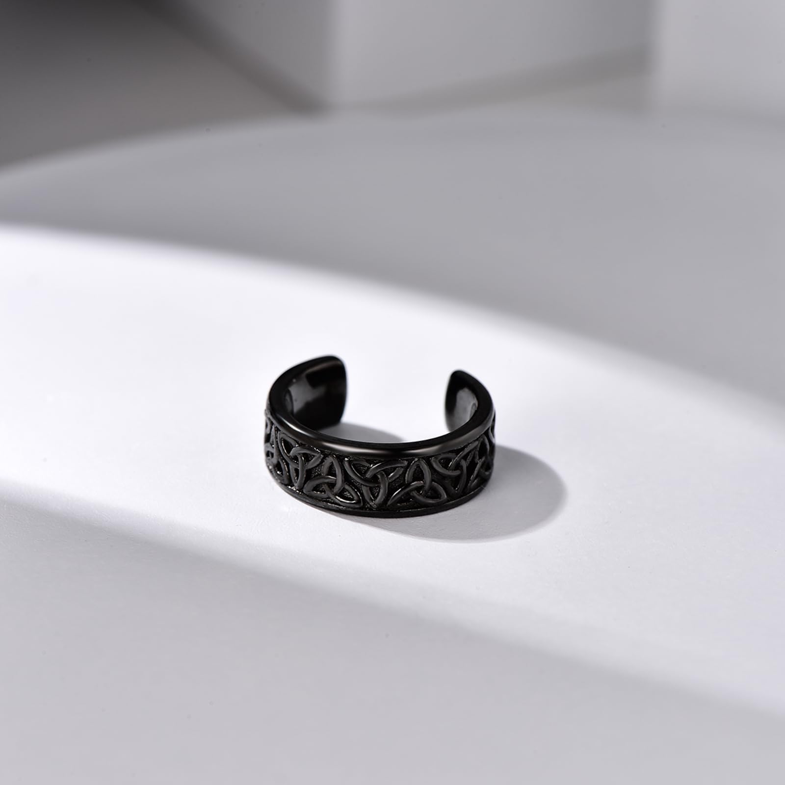Clip Orecchini Uomo di Nero con Runa Celtica piercing finti Orecchini Unisex Clip per Semplice ed Elegante Adatti a Donna e Uomo