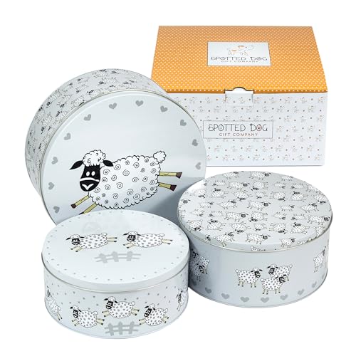SPOTTED DOG GIFT COMPANY Juego de 3 Latas Almacenamiento para Tartas Redondas, Cajas para Galletas y Pasteles de Metal, Apilables Herméticos, Pequeño 20x9cm, Mediano 22x10cm, Grande 25x11cm - Oveja