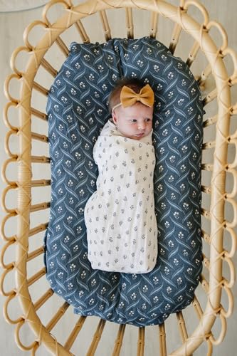 Image of Mebie Baby Cream Berry Muslin Swaddle Blanket, Modern and Neutral, Soft, Newborn Swaddle, 0-3 Month, Comfy Wrap, Baby Essentials & Gifts