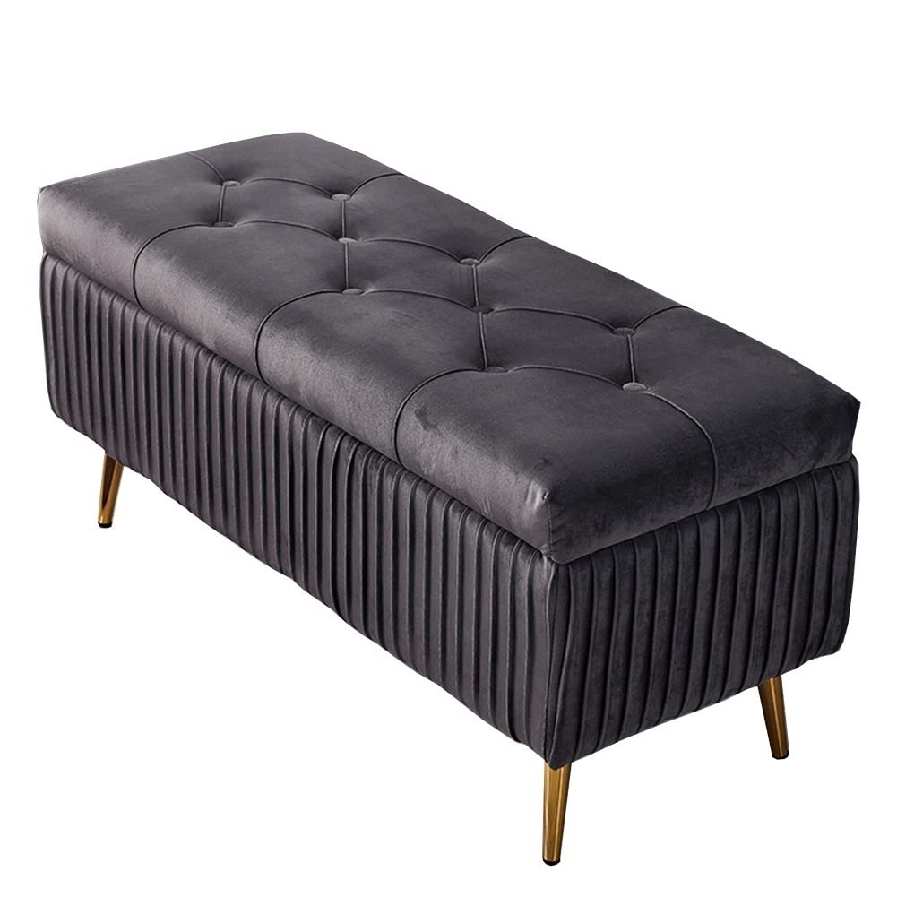 Tabouret de rangement pliable pour optimiser les petits salons encombrés