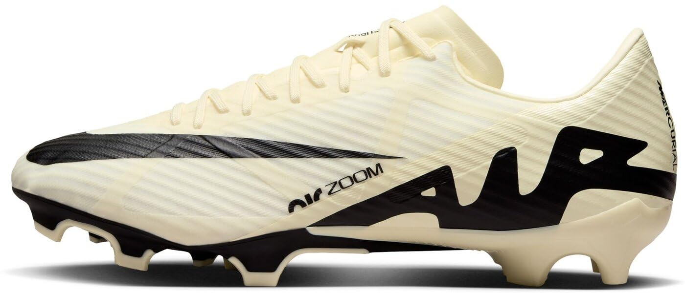 NikeMen's Soccer Shoe