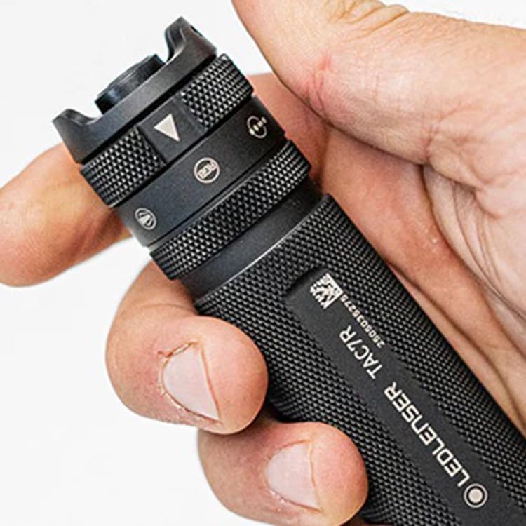 Amazon.co.jp: Ledlenser TAC7R Tactical Flashlight, Rechargeable