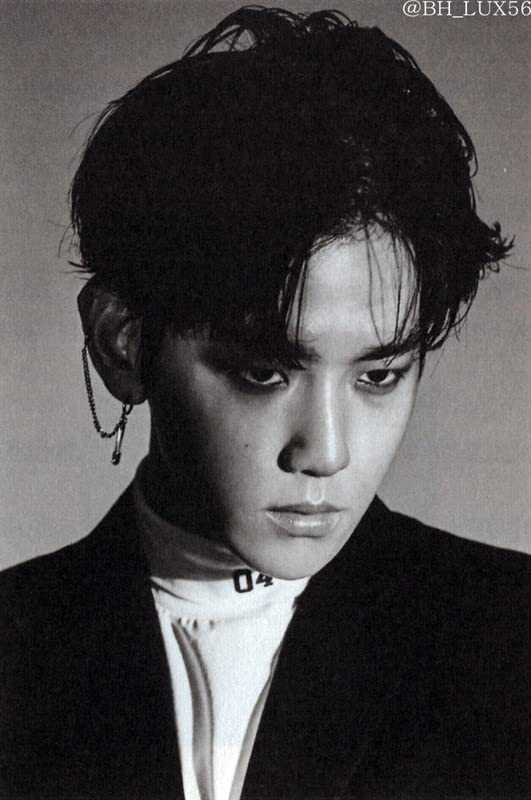 Poster World Byun Baekhyun Exo K-Pop Matte Finish Paper Poster Print 12 x 18 Inch (Multicolor) PW-19971