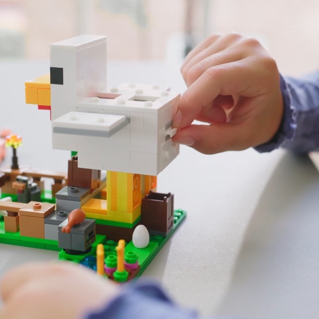 Amazon.co.jp: Lego 21585 Minecraft Chicken Farm Toy Birthday