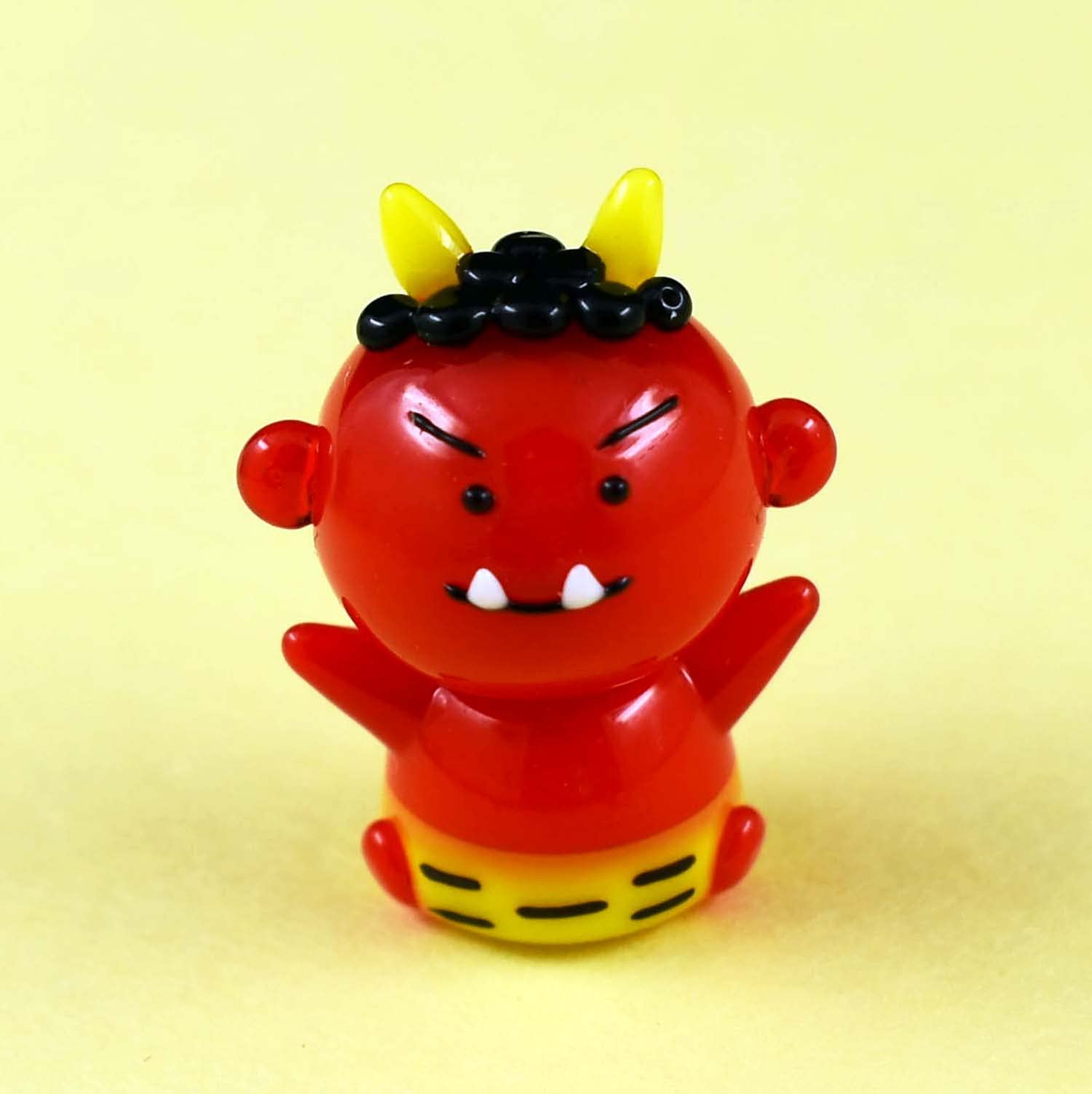 Amazon.co.jp: フォーカート かわいい手作り ｶﾞﾗｽ細工 赤鬼 : ホーム