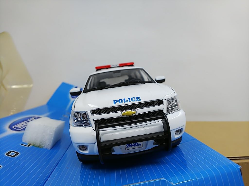 Amazon | □ WELLYウェリー 1/24 2008 CHEVROLET Tahoe シボレー・タホ