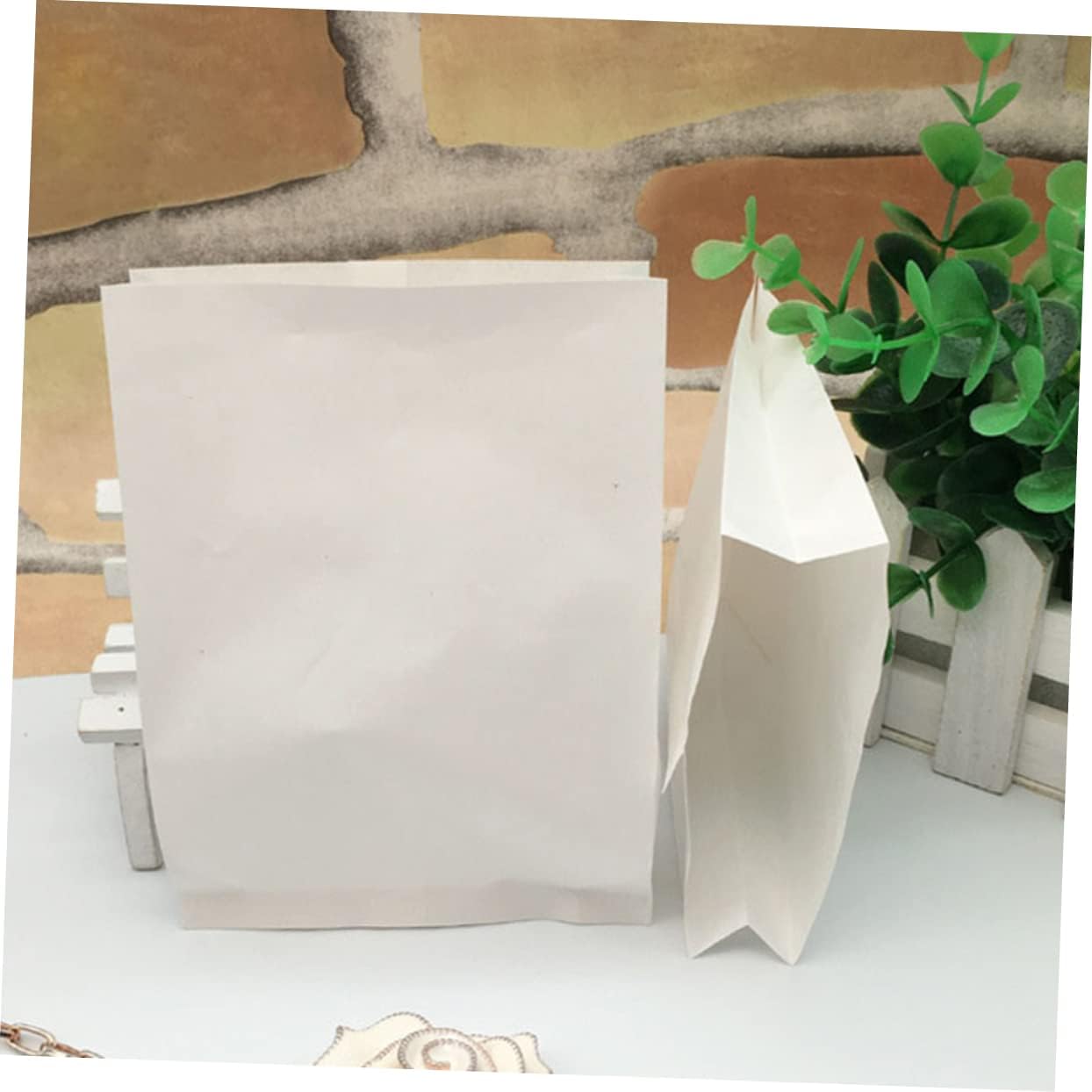 White Paper Food Bags 100Pcs Greaseproof Takeout for Fries Chicken | Convenient Packing Pouch, Non Stick Waterproof Finish, Disposable Service, Suitable for Fried Snacks