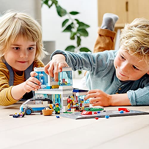 LEGO 60291 City Modernes Familienhaus, Puppenhaus Bauset mit Straßenplatten – Bild 7