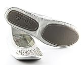 Langlebig und komfortabel: weiches Lackleder mit einem reichen Knisterleder-Look. Diese faltbaren Schuhe verfügen über eine gepolsterte Einlegesohle, die sie butterweich auf Ihren Füßen macht. Dickes, flaches Gummiband schmiegt sich an Ihre Füße an und gräbt nicht in die Haut.