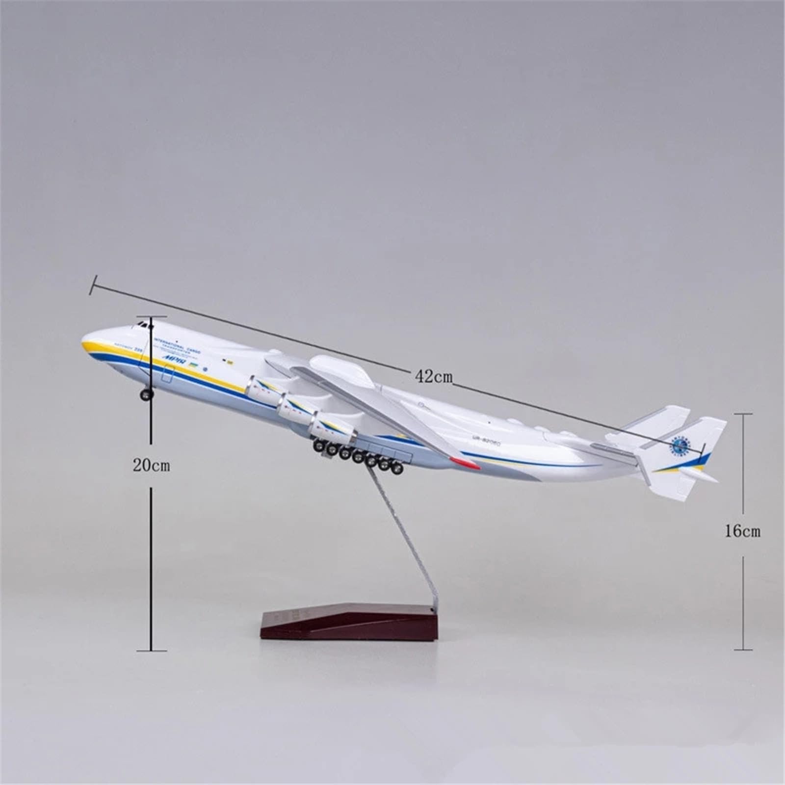 Model samolotu transportowego Antonov AN-225 1/200 1/200 42 cm - Dekoracja rocznicowa i replika kolekcjonerska