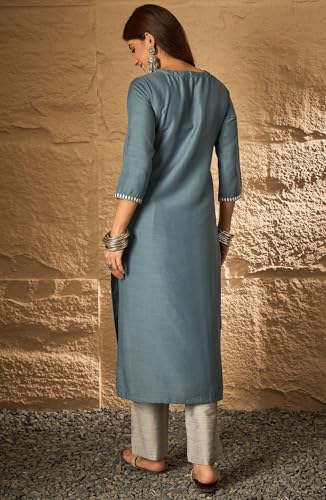 Image of Women's Silk Blend Solid Regular Kurta Set