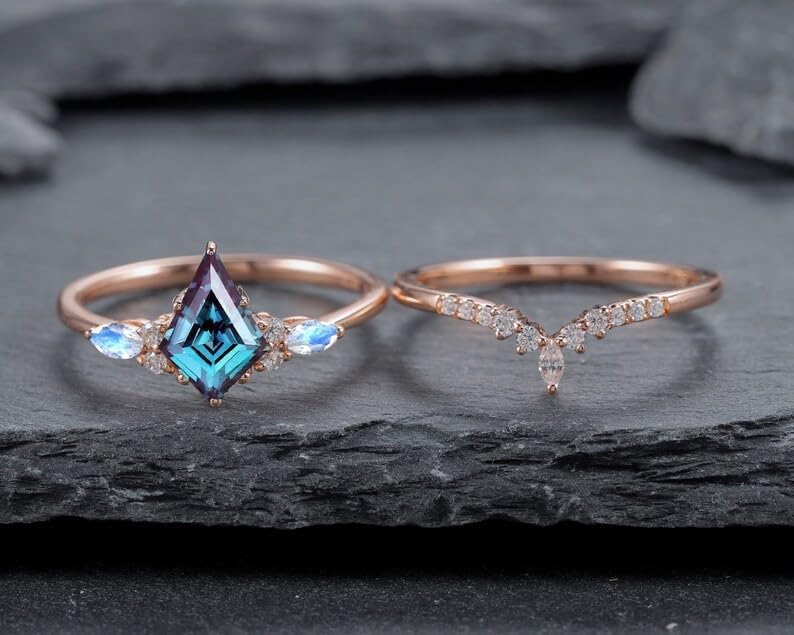 SHAMA JEWELS HUB Vintage Kite Cut Alexandrite Moissanite Engagement Ring Set, 14K Rose Gold Marquise Moonstone Moissanite Promise Wedding Ring Set Bridal Set (ALX-29)