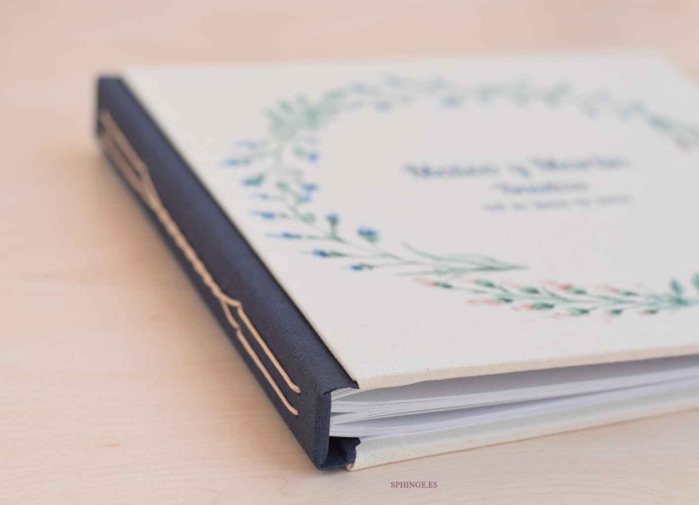 Sphinge Album de Fotos y firmas Personalizado | Portada + 1ª página | Boda Libro de Comunión Visitas | 80 páginas 40 Hojas Tapa Dura | Hojas de Papel o cartulina para Pegar y Escribir | Artesanal