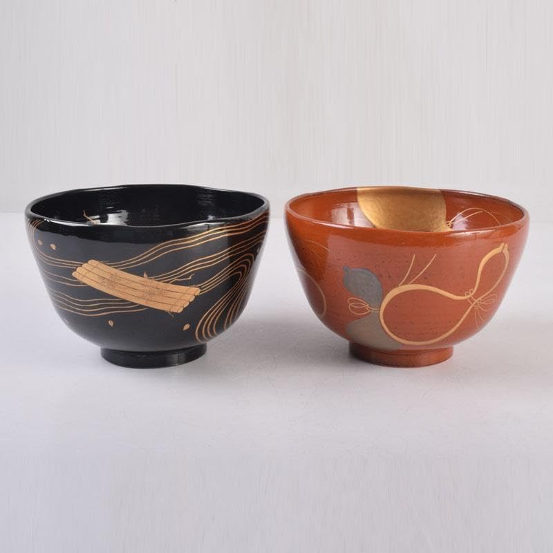 茶道具　春斎銘　陶蒔絵　黒塗　朱塗　波筏瓢箪蒔絵　茶碗　一対　V　8409 茶道具 春斎銘 陶蒔絵 黒塗 朱塗 波筏瓢箪蒔絵 茶碗 一対 V