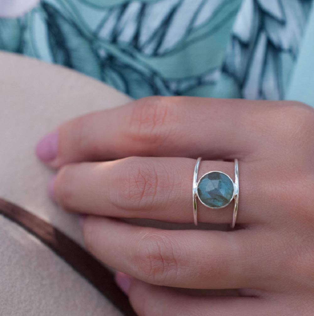 Zhiwen Boho Female Big Moonstone Ring Unique Style Silver Gold Color Wedding Jewelry Wedding Anniversary Ring Gift Size 6-10