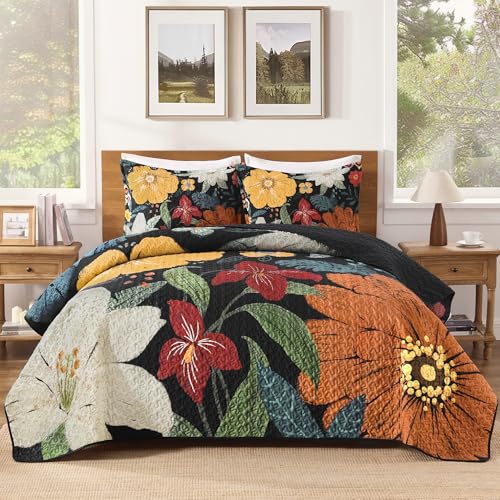 Image of Andency Floral Boho Queen Quilt Bedding Set Black, 3 Pieces Farmhouse Flower Botanical Summer Bedspreads with 2 Shams, Soft Reversible Lightweight Polyester Coverlet Set for All Season, 90 inchx96 inch