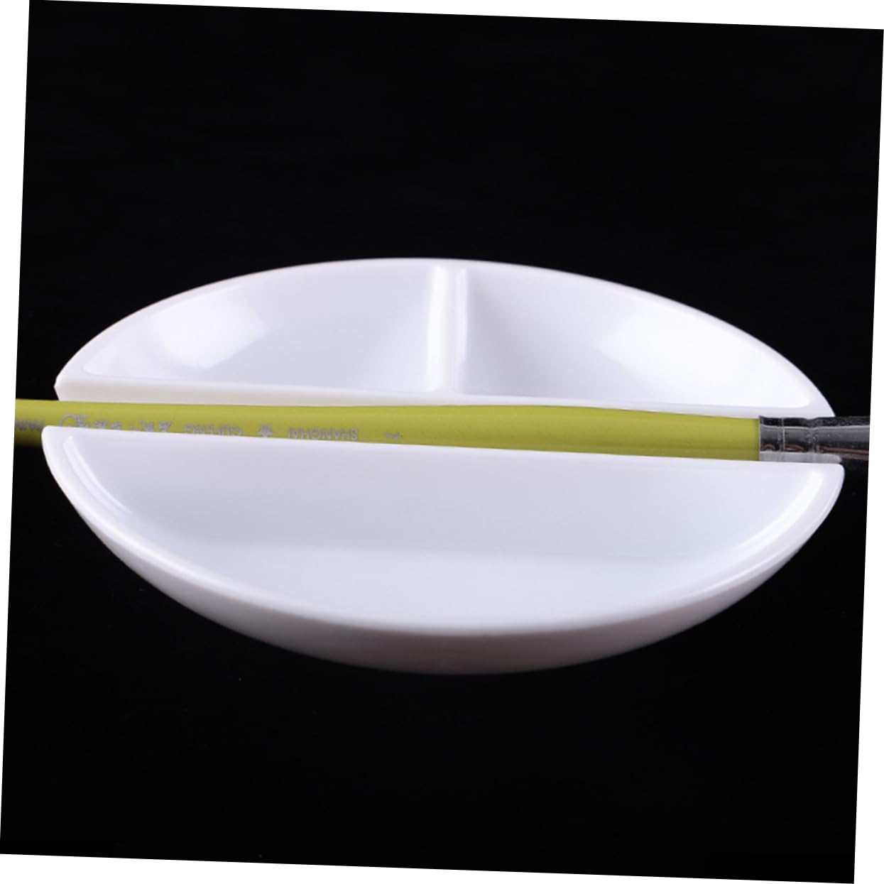 HOMSFOU 3Pcs Portable Imitation Porcelain Paint Trays Multi Functional Round Ink Plates for Calligraphy Art Lightweight Color Mixer for Students and Adults Porcelain White