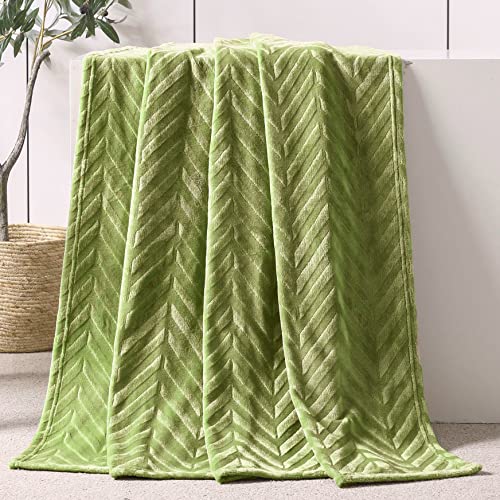 Whale Flotilla Flannel Fleece Throw Blanket for Sofa 130x150 CM Soft Fluffy Velvet Sofa Blanket with Decorative Chevron Pattern for All Season Warm and Lightweight