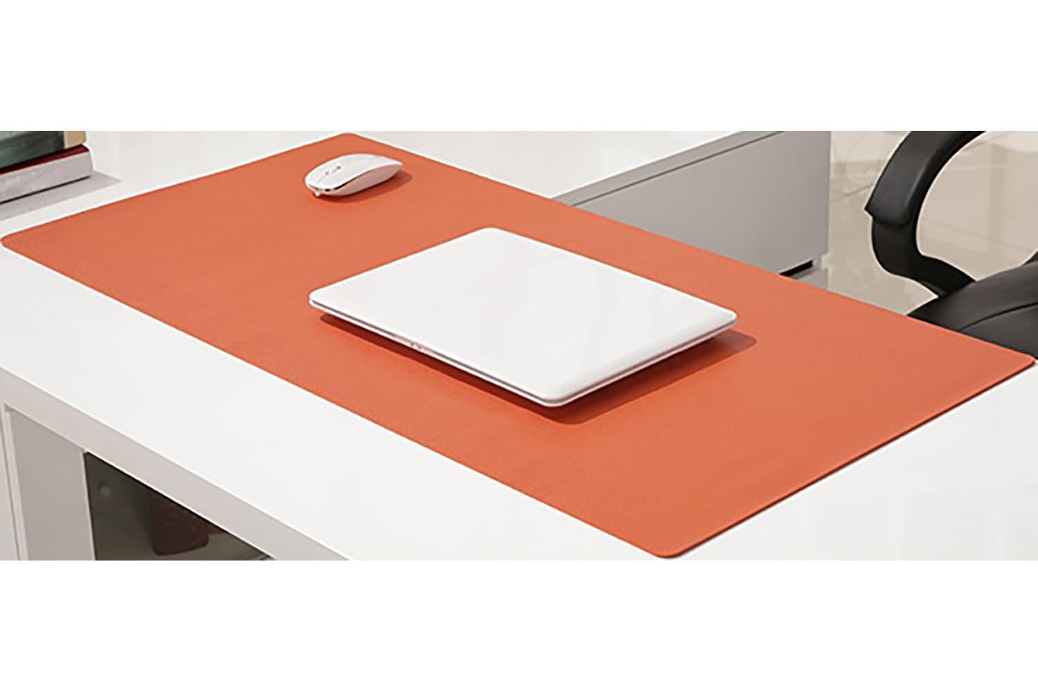 Tappetino antiscivolo per scrivania, Tappetino per mouse ultrasottile e grande, Protezione da tavolo in pelle impermeabile, Deskpad per laptop facile da pulire(Orange,120x60cm)