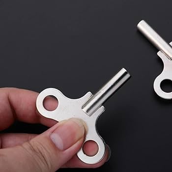 ネジ巻き時計  Angentan  ※秒針がありません   ネジ巻き可動は確認済 Amazon.co.jp: MAXIMASELECT ネジ巻き時計 巻き鍵 ゼンマイ