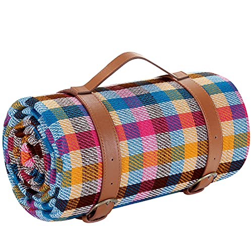 8 Best Picnic Blankets Of 2022 (For The Park, The Beach Or Days Out)
