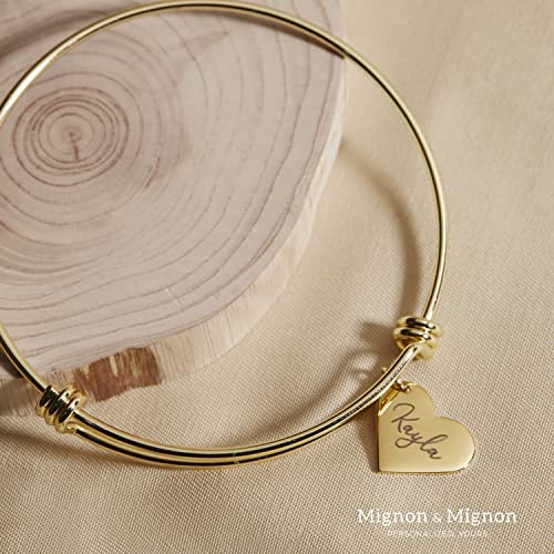 MignonandMignon Custom Heart Charm Bracelet with Engraved Names, Personalized Gift for Women, Mom, Bridesmaids, or Friends, Adjustable Bangle for Graduation, Birthday – ABR-MH4