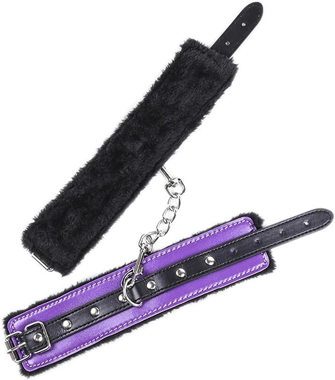 A Pair of Black Fluffy Handcuffs for Ankles and Wrist with Chain Set Soft Leather Bangles Hand-Ankle Cuffs Bracelet Fuzzy Hand Cuff Set for Adults Bedroom Hand Cuffs for Women Couples Sweater ZHCH-og202