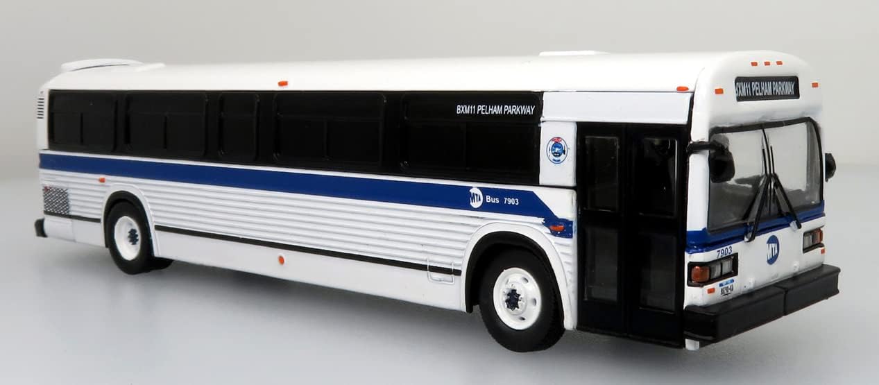 MCI Classic Suburban Bus-MTA Bus New York City Iconic Replicas 1/87 Scale New in The Box