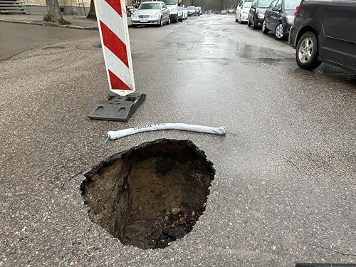 Wasseraktivierter Leckschutz-Damm für undichte Rohre, Waschmaschinen und verstopfte Toiletten – ohne Vorbereitung, schnelle Soforthilfe, Saugfähigkeit bis zu 8 Liter, 2er-Pack: 120 × 10 cm, EINWEG
