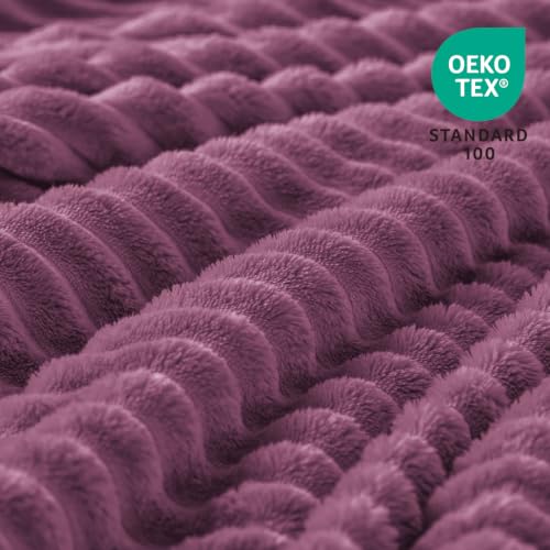 Image of BEDELITE 3D Ribbed Jacquard Plum Fleece Throw Blanket for Couch, 50x60 Inch