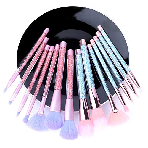 Pinceaux de maquillage oculaire doux pour éviter les irritations du visage