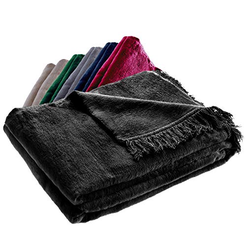 KADAX Kuscheldecke, weiche Wohndecke mit Fransen, 150 cm x 200 cm, Sofa-Decke, Couchdecke, warme Decke für Couch, Bett, Tagesdecke aus Baumwolle, Acryl, leicht zu pflegen (schwarz)
