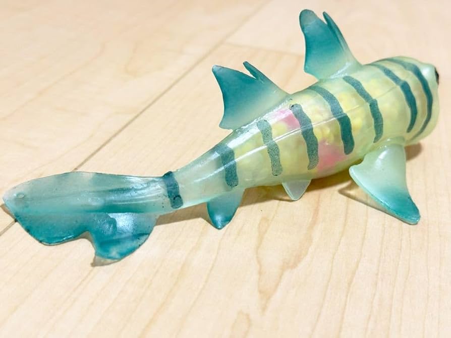 Amazon.co.jp: シャークアタック&Co. ネコザメ サメ フィギュア