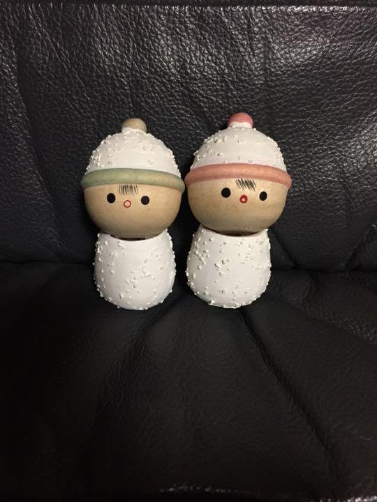 Amazon.co.jp: 丸山峰月 こけし 雪っ子 2体セット 近代こけし : 文房具