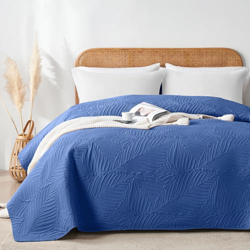 VIVA FINO Couvre-lit 240x260 cm Bleu,Boutis Matelassé en Polyester Doux,Motif Feuilles Décoratif,Confort Léger et Doux,pour Lit Double et Canapé,Convient...