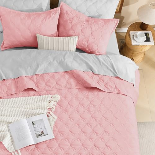 Image of Litanika King Size Quilt Bedding Set, Bright Pink Summer Lightweight Soft Comforter Bedspreads & Coverlets, Boho Farmhouse Bedding Cover Bed Decor All Season, 3 Pieces (1 Quilt, 2 Pillowcases)