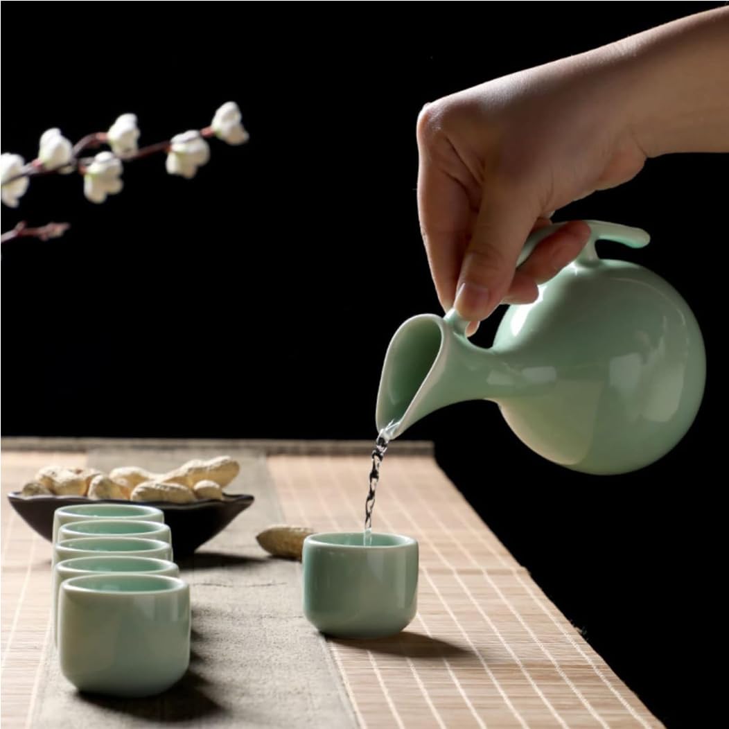 Set di sakè giapponese tradizionale in ceramica, confezione regalo da 7 pezzi, tradizionale tazza da sakè artigianale in porcellana retrò con 1 pentola da sakè e 6 tazze da sakè, il miglior rega