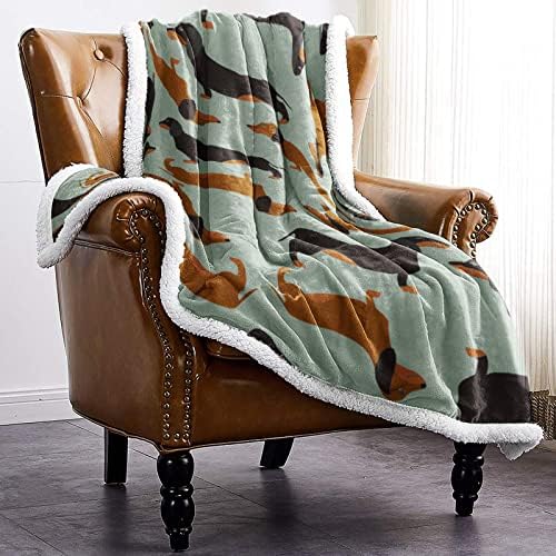 WONGS BEDDING Dachshund Sausage Blanket Reversible Dog Printed Sherpa Blanket for Kids Teens Adults Soft Warm Microfiber Fleece Solid Blanket for Bed, Couch and Travel 150x200cm
