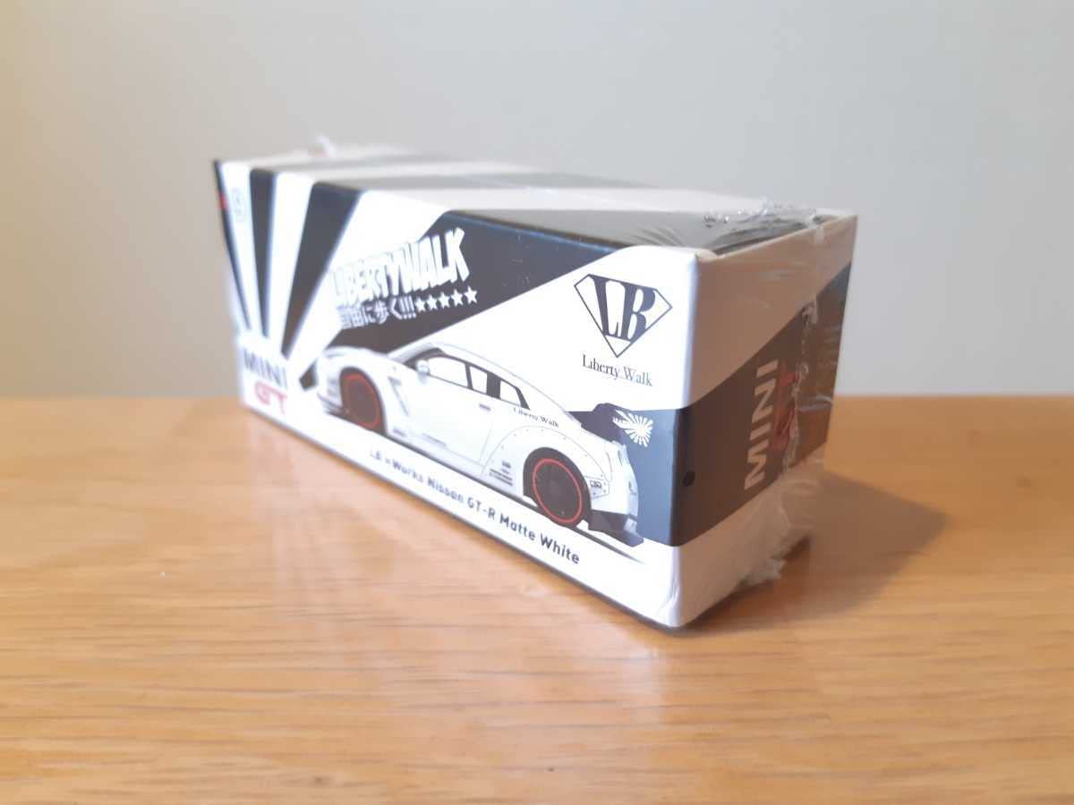 Amazon.co.jp: LIBERTY WALK 1/64 MINI GT GT-R リバティーウォーク 