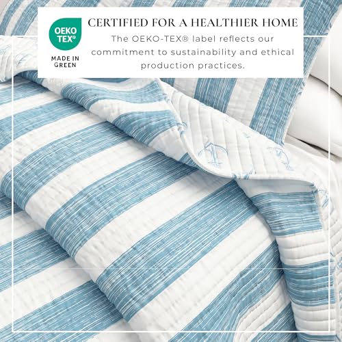 Image of Great Bay Home Full /Queen Coastal Quilt Bedding Set, Summer Coastal Quilt with Shams, Beach 3-Piece Reversible All Season Bedspread Quilt Set. Lightweight Nautical Quilted Coverlet. Blue.