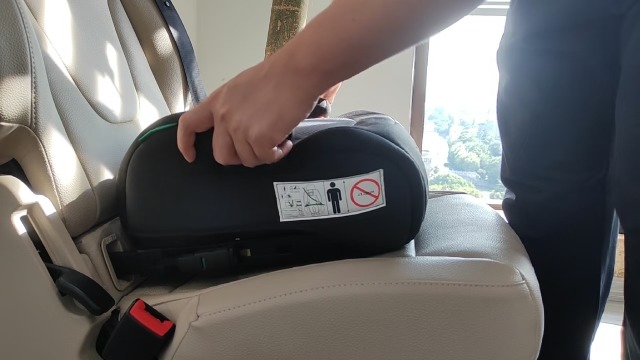 Amazon | PFEBRO ジュニアシート ISOFIX R129適合 i-Size ブースター